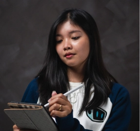 Arriane Yu fun photo